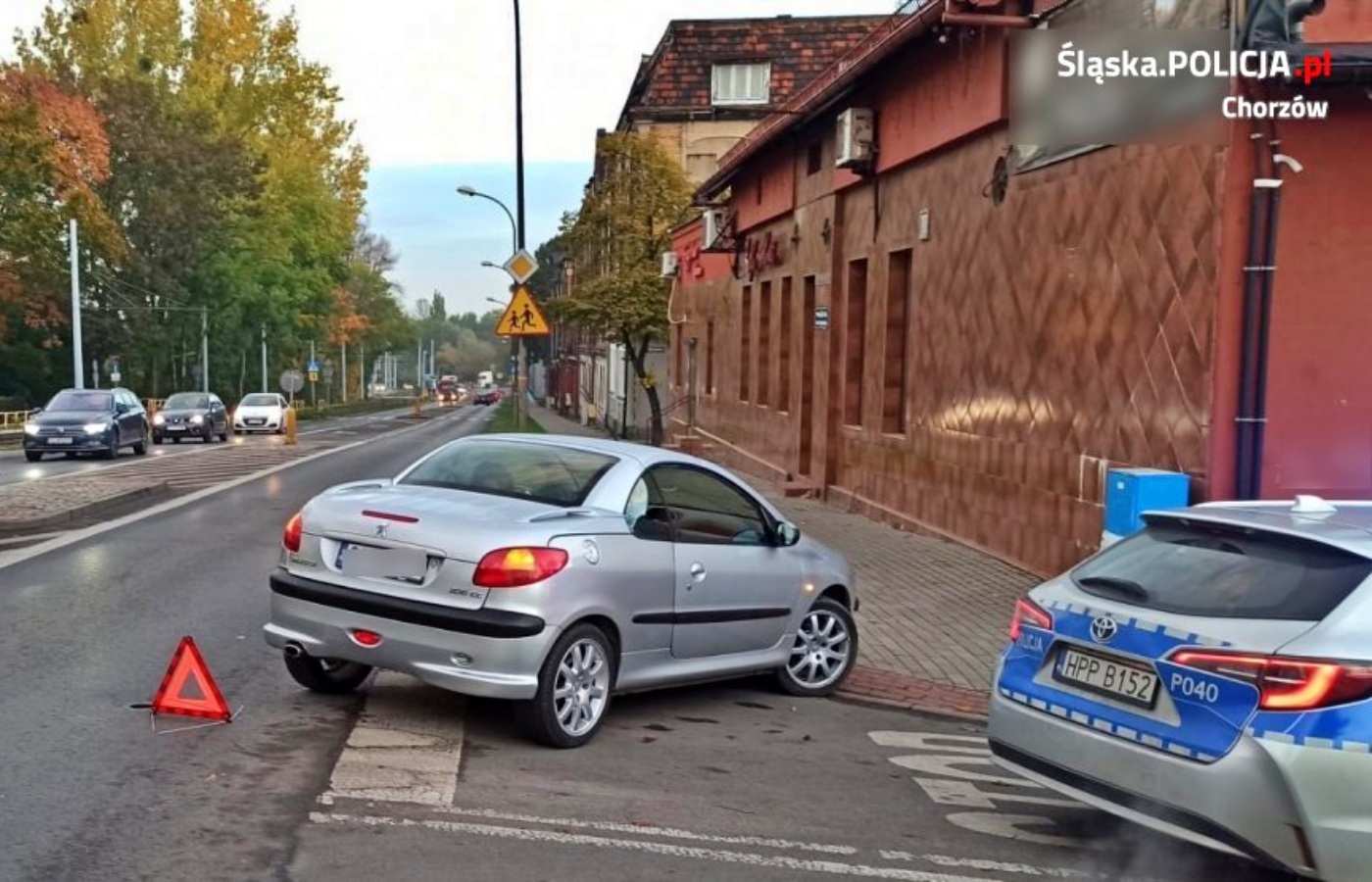 Chorzów pijany kierowca uderzył w radiowóz