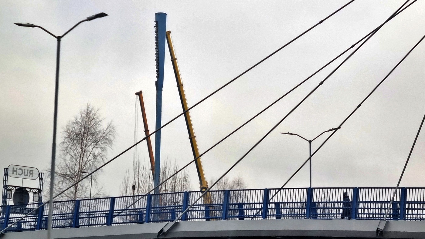 Chorzów Demontaż świeczki na stadionie Ruchu