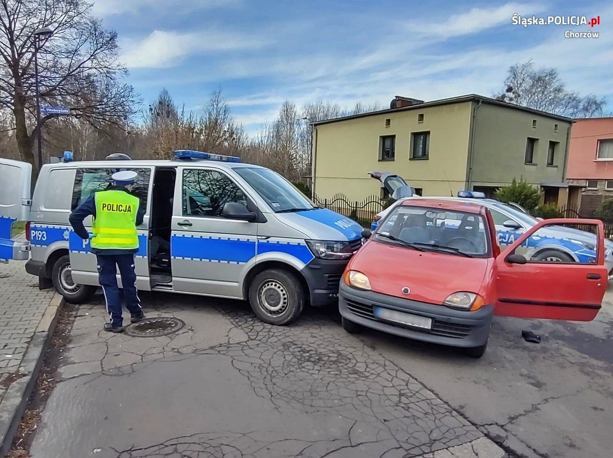 Chorzów Policyjny pościg za Seicento