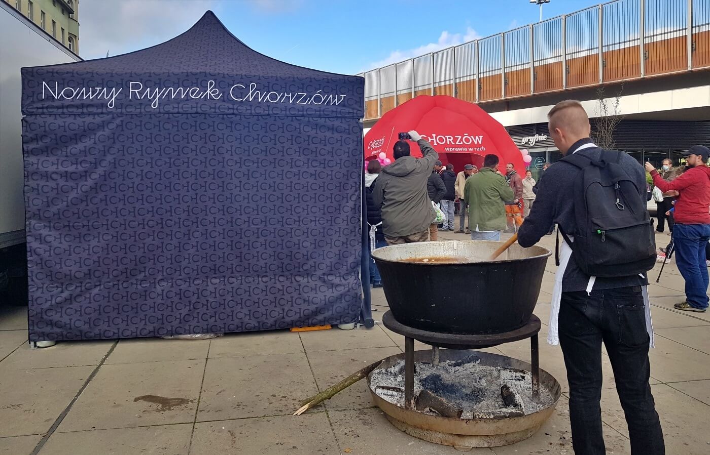 Chrozów gotowanie żuru na Rynku 16 10 8