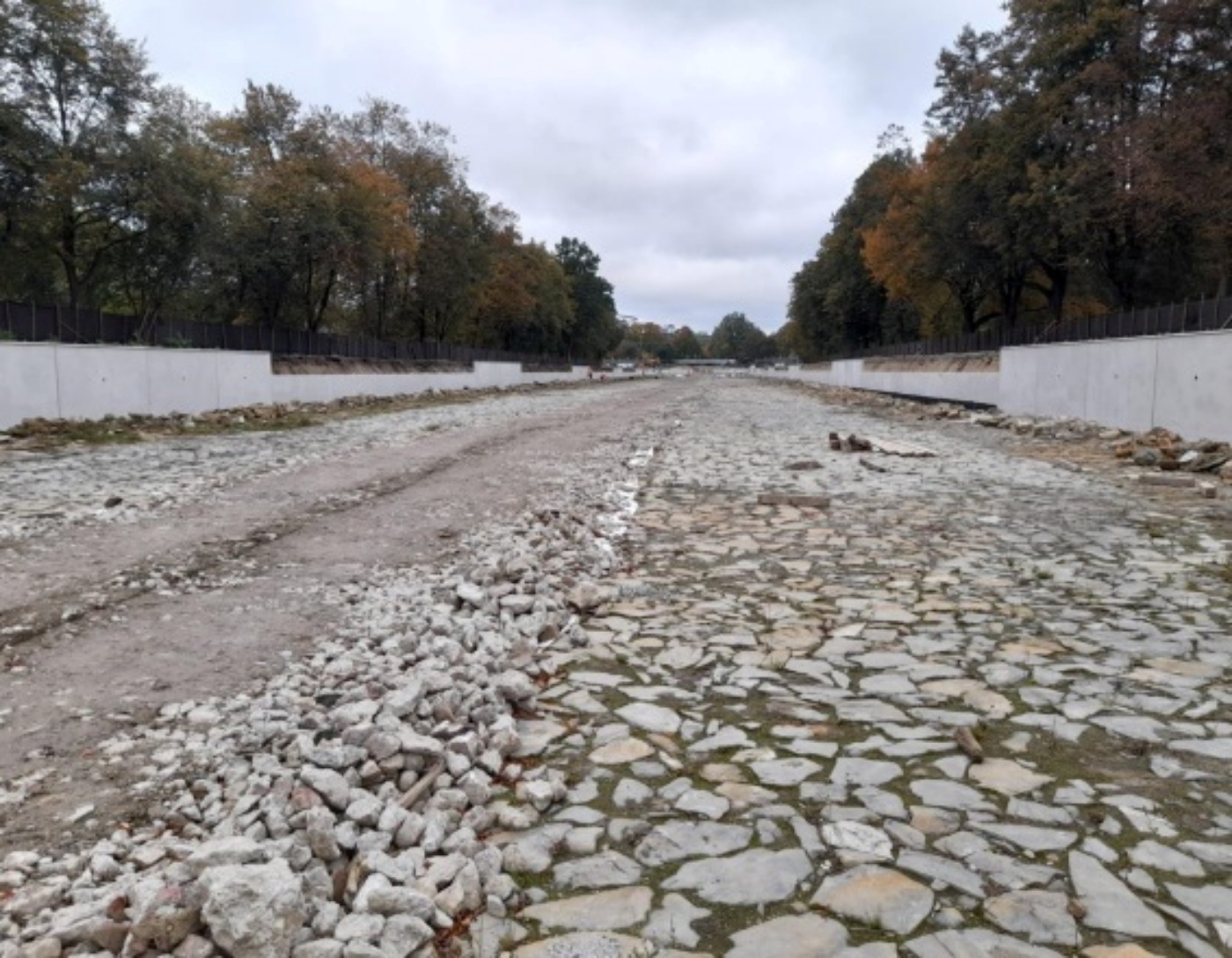 Modernizacja Kanału Regatowego w Parku Śląskim na zdjęciach 11