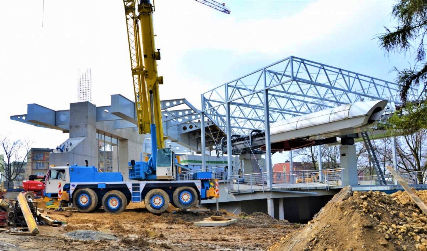 Postępy prac przy odbudowie drugiej linii Elki w Parku Śląskim 1