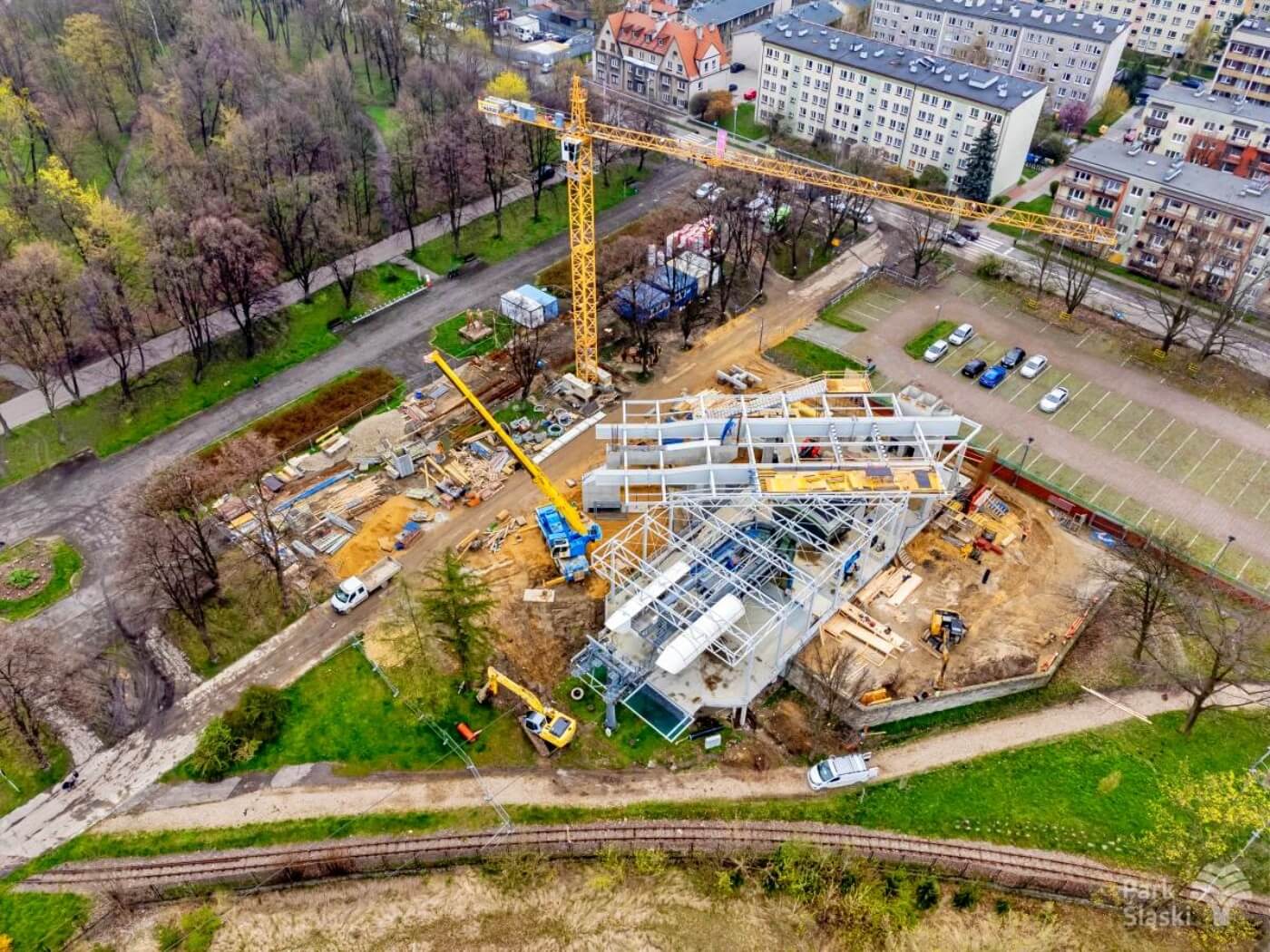 Postępy prac przy odbudowie drugiej linii Elki w Parku Śląskim