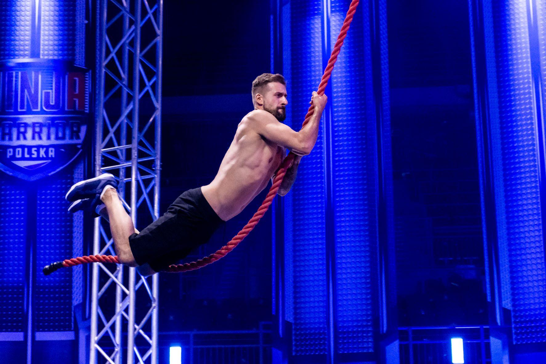 Robert Krajewski z Chorzowa na torze "Ninja Warrior Polska"