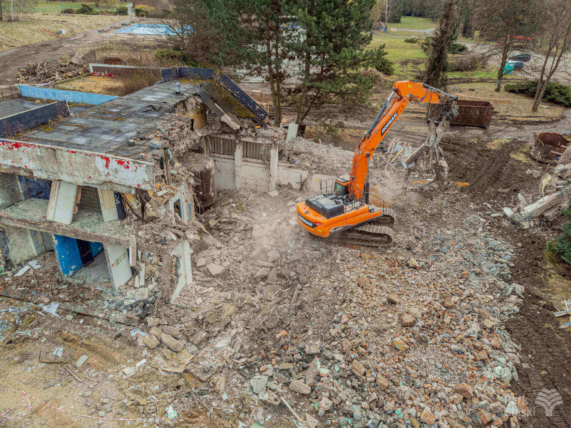 Znika dawna Fala w Parku Śląskim Rozpoczęła się wielka demolka 8