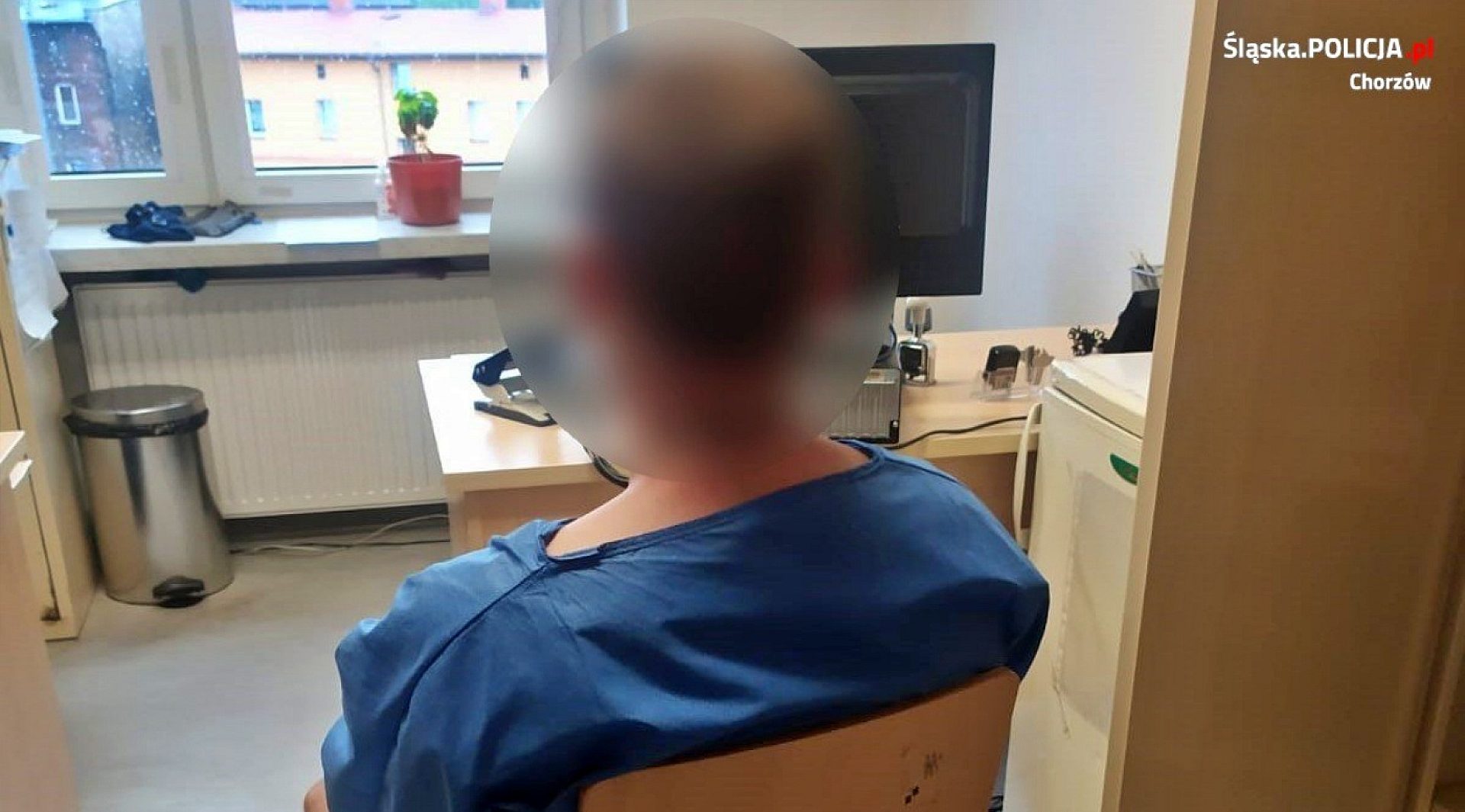 Chorzowianin pobił przypadkowych przechodniów później groził policjantom Chorzowianin pobił przypadkowych przechodniów później groził policjantom