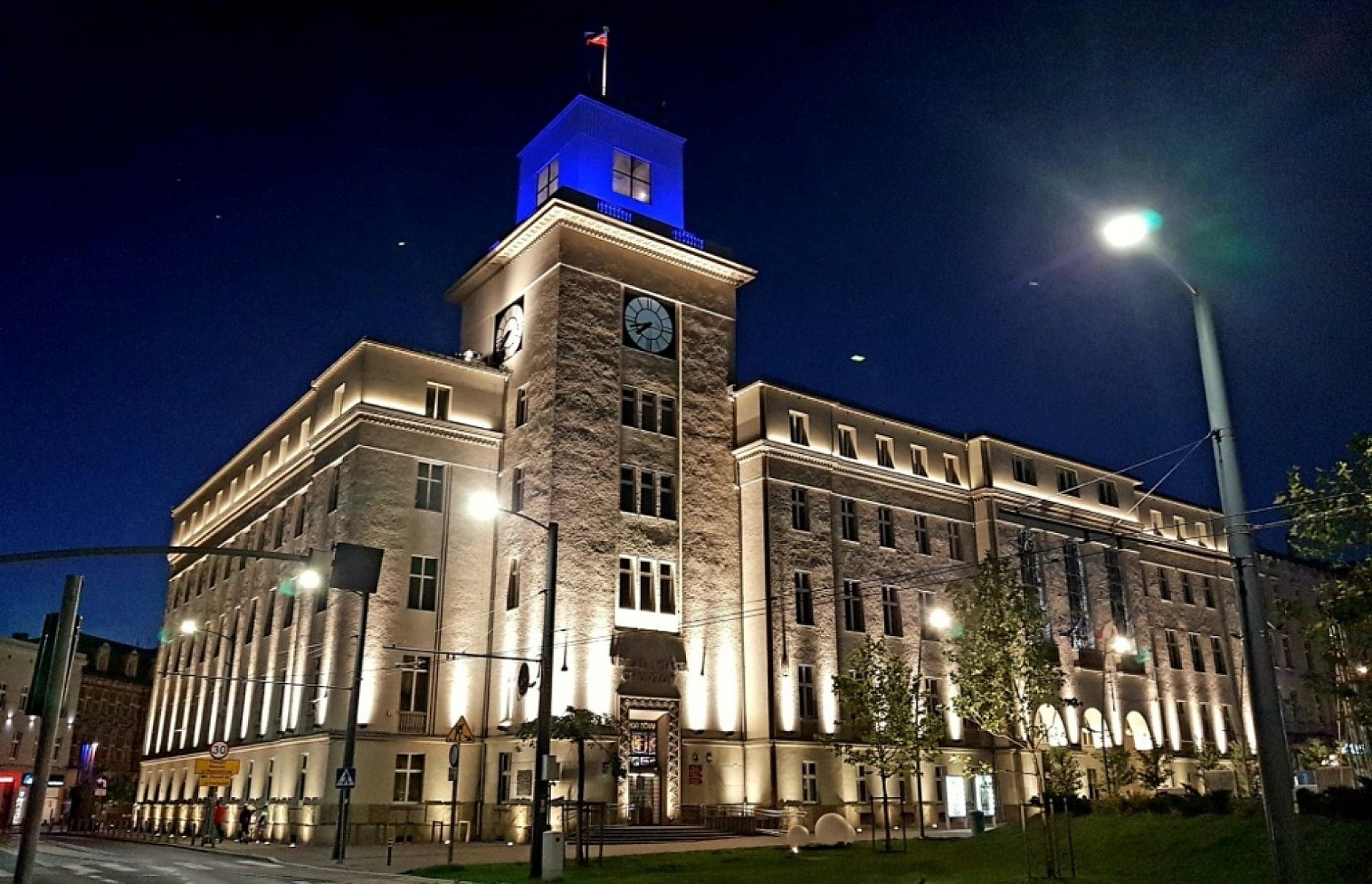 Nocne zwiedzanie Urzędu Miasta Chorzów W tym roku w rycerskich klimatach Nocne zwiedzanie Urzędu Miasta Chorzów W tym roku w rycerskich klimatach