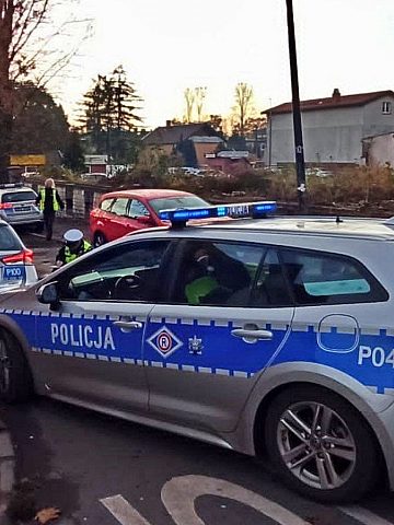 Chorzów pijany kierowca uderzył w radiowóz 2 Chorzów pijany kierowca uderzył w radiowóz 2
