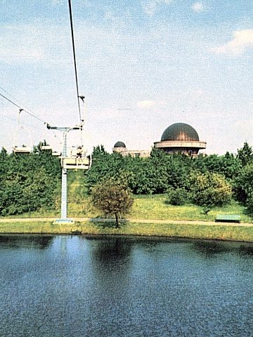 Elka W tle Planetarium Śląskie Elka W tle Planetarium Śląskie