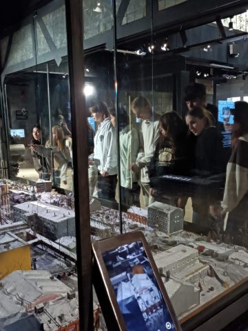 Historia nie musi być nudna dla młodzieży. Przykład? Śląskie Centrum Wolności i Solidarności Historia nie musi być nudna dla młodzieży. Przykład? Śląskie Centrum Wolności i Solidarności