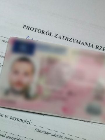 Prawo jazdy kupione przez internet i na bani za kierownicą 2 Prawo jazdy kupione przez internet i na bani za kierownicą 2