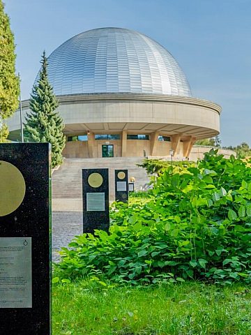 W Parku Śląskim stanął model Układu Słonecznego 4 W Parku Śląskim stanął model Układu Słonecznego 4