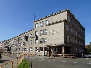 764px Chorzow Dabrowskiego szkola LO Slowackiego 764px Chorzow Dabrowskiego szkola LO Slowackiego