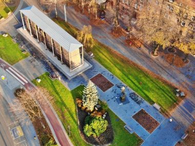 Chorzów Plac Hutników tężnia Chorzów Plac Hutników tężnia