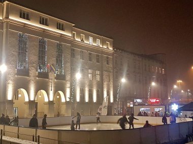 Chorzów lodowisko na Rynku