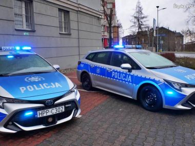 Chorzowska policja ma nowe radiowozy z napędem hybrydowym Chorzowska policja ma nowe radiowozy z napędem hybrydowym