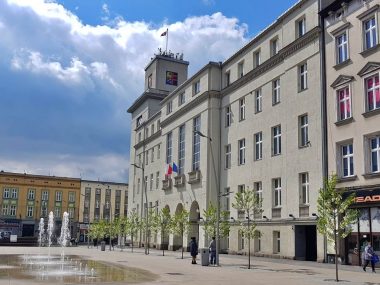 Chorzów rynek gmach Urzędu Miasta Chorzów rynek gmach Urzędu Miasta
