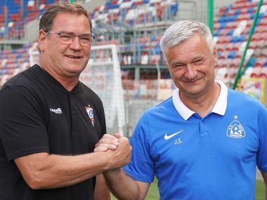 Wielkie Derby Śląska Górnik Zabrze będzie grał z przewagą jednego zawodnika mówi trener Ruchu Chorzów Wielkie Derby Śląska Górnik Zabrze będzie grał z przewagą jednego zawodnika mówi trener Ruchu Chorzów
