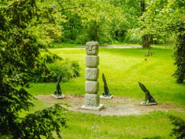 Wilki i Totem w Parku Śląskim Wilki i Totem w Parku Śląskim