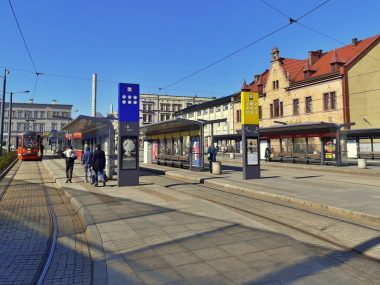 Pandemiczne zmiany w komunikacji miejskiej Centrum przesiadkowe