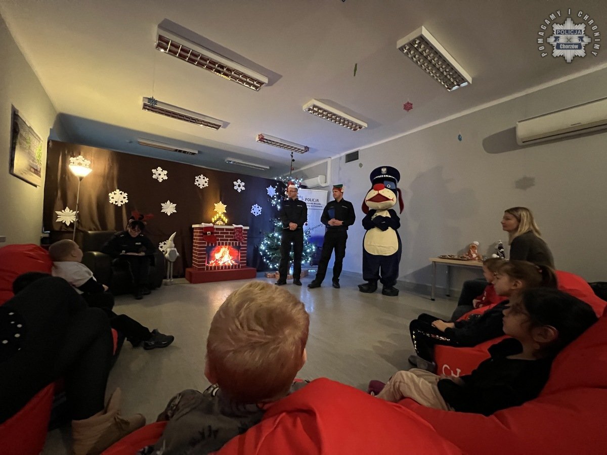 Chorzow przedszkolaki w komendzie policji 8