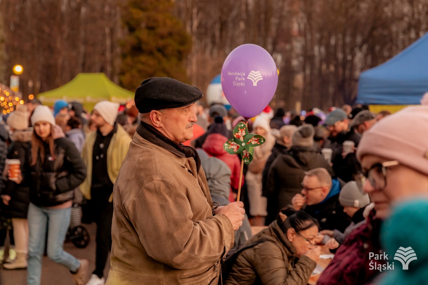 Kulinarny ogien rozswietlenie choinki park slaski 2